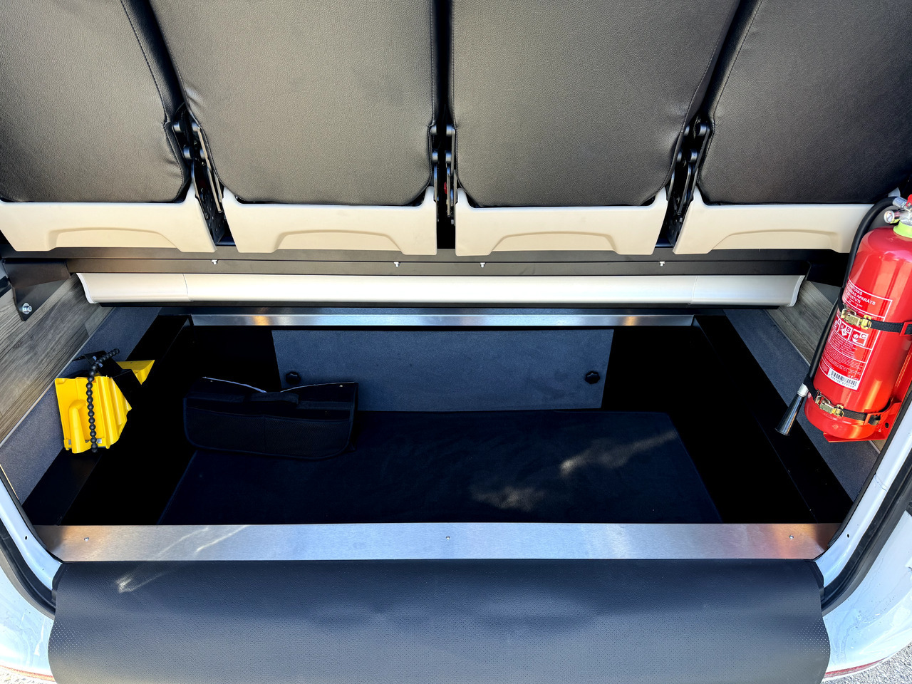 Mercedes-Benz Sprinter 517 en crédit-bail Mercedes-Benz Sprinter 517: photos 8 Mercedes-Benz Sprinter 517 en crédit-bail Mercedes-Benz Sprinter 517: photos 8