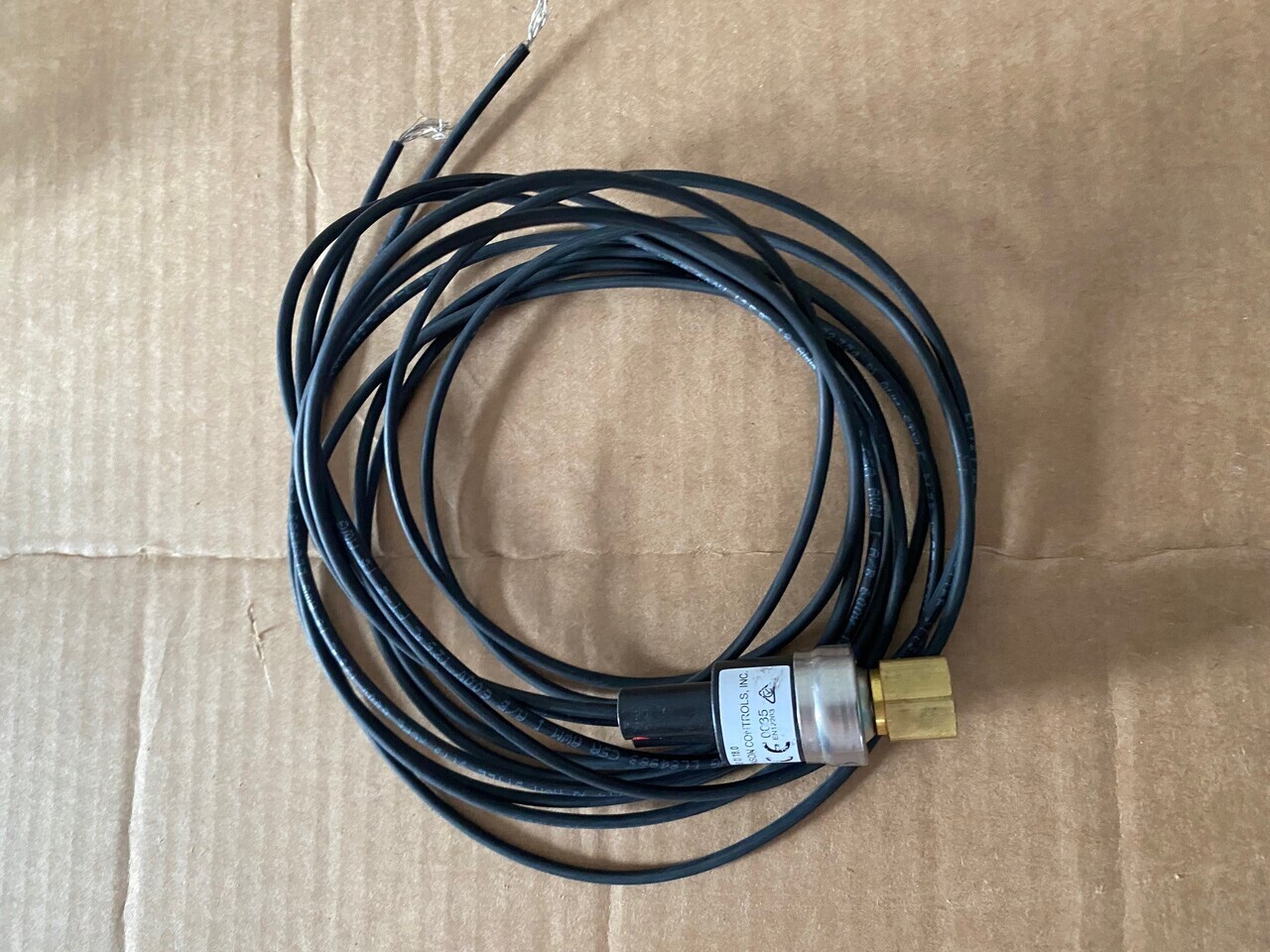 O&K Terex RH120 RH170 RH200 RH340 6030 6040 6050 6060 Switch 1462616 4017067 535-0636 - Pièces de rechange pour Camion: photos 1 O&K Terex RH120 RH170 RH200 RH340 6030 6040 6050 6060 Switch 1462616 4017067 535-0636 - Pièces de rechange pour Camion: photos 1