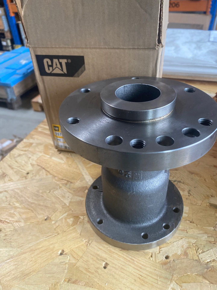 O&K Terex RH40 RH90 Cat 6015 6018 Fan Adapter 157-8072 - Pièces de rechange pour Engins de chantier: photos 2 O&K Terex RH40 RH90 Cat 6015 6018 Fan Adapter 157-8072 - Pièces de rechange pour Engins de chantier: photos 2