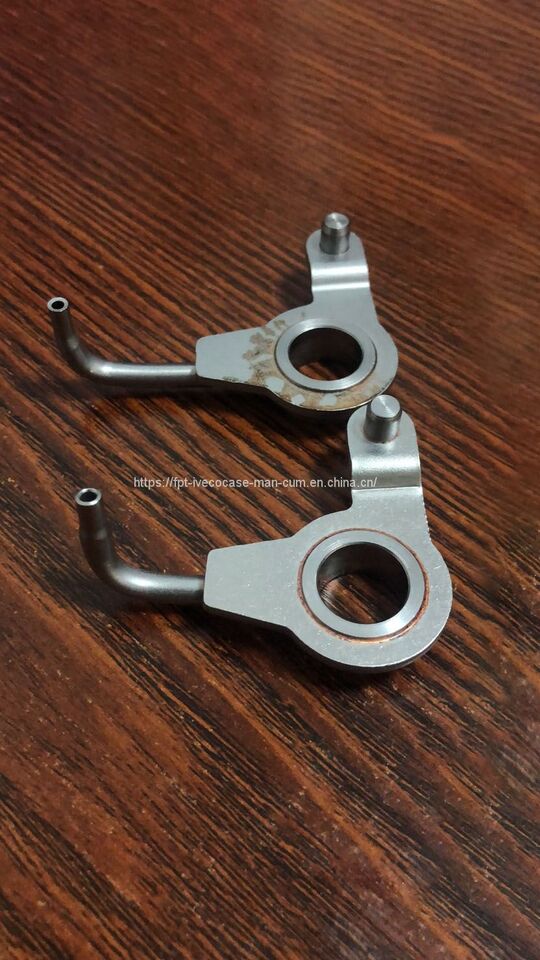 FPT IVECO CASE Cursor9Bus F2CFE612D*J231/F2CFE612A*J098 5802748674 OIL NOZZLE 504127000/504236099 - Moteur et pièces pour Bus: photos 1 FPT IVECO CASE Cursor9Bus F2CFE612D*J231/F2CFE612A*J098 5802748674 OIL NOZZLE 504127000/504236099 - Moteur et pièces pour Bus: photos 1