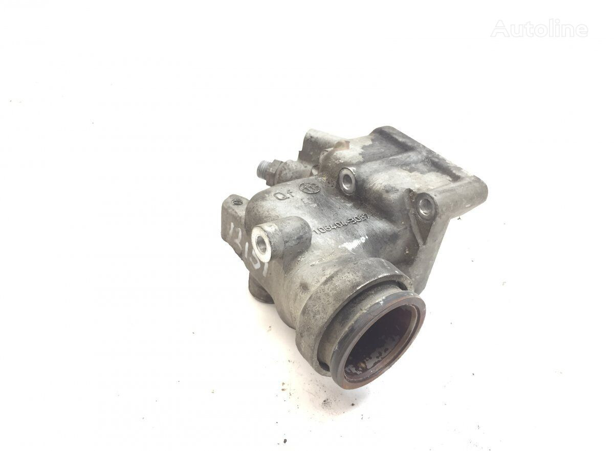 MAN MAN Thermostat housing 51064040098 D0834 D0836 - Condenseur: photos 2 MAN MAN Thermostat housing 51064040098 D0834 D0836 - Condenseur: photos 2