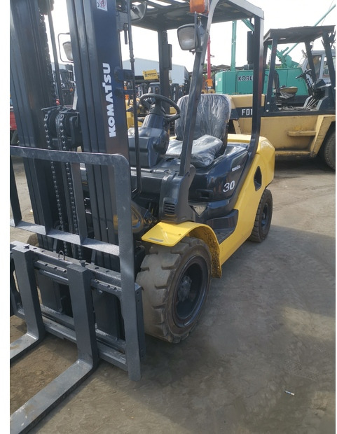 2021 Komatsu FD30-17 - Chariot élévateur: photos 1 2021 Komatsu FD30-17 - Chariot élévateur: photos 1