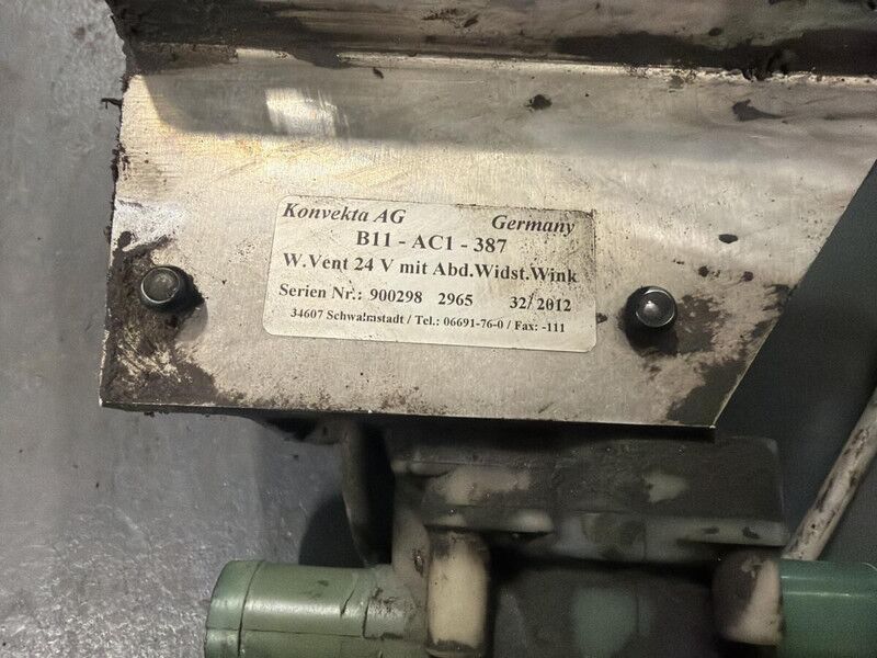 Liebherr A904C Li / A900C Li / A944C Li / A934C Li / A924B Li / R900C Li / R900B Li / A954B Li / A954C Li - Valve: photos 2 Liebherr A904C Li / A900C Li / A944C Li / A934C Li / A924B Li / R900C Li / R900B Li / A954B Li / A954C Li - Valve: photos 2