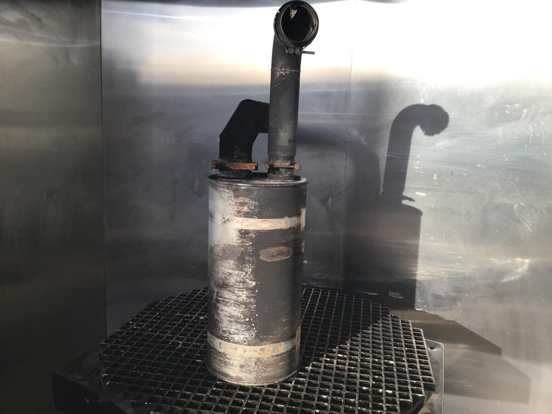 Liebherr A916 / A918 COMPACT / A922 RAIL / LH22 M / LH24 M / LH26 M / A914 COMPACT / A914 Li / LH26 EC / LH22 C / R916 - Silencieux: photos 1 Liebherr A916 / A918 COMPACT / A922 RAIL / LH22 M / LH24 M / LH26 M / A914 COMPACT / A914 Li / LH26 EC / LH22 C / R916 - Silencieux: photos 1