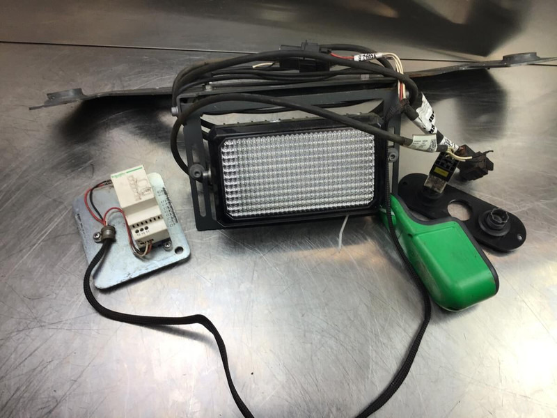 Liebherr Acces Light - Lumière/ Éclairage: photos 2 Liebherr Acces Light - Lumière/ Éclairage: photos 2