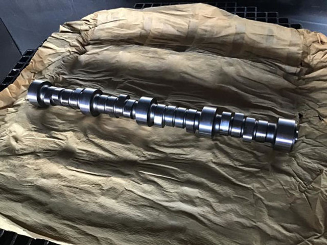 Liebherr Camshaft - Arbre à cames: photos 3 Liebherr Camshaft - Arbre à cames: photos 3