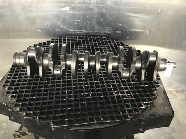 Liebherr Crankshaft D926 - Vilebrequin: photos 4 Liebherr Crankshaft D926 - Vilebrequin: photos 4