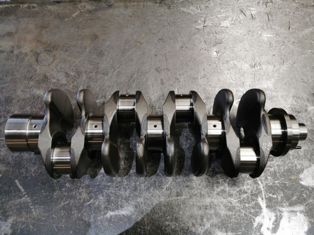 Liebherr Crankshaft D934L - Vilebrequin: photos 1 Liebherr Crankshaft D934L - Vilebrequin: photos 1