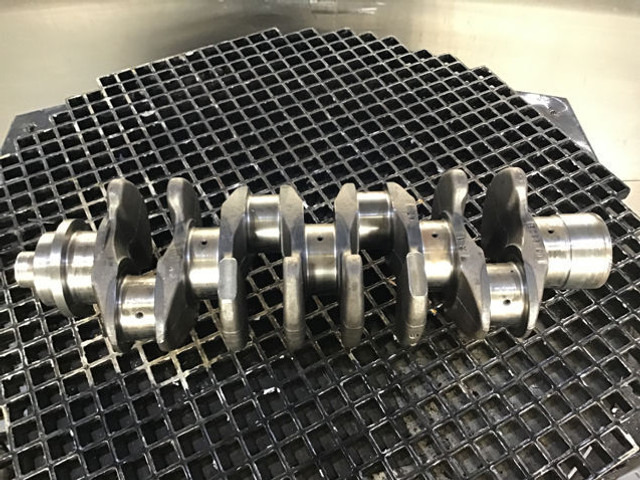 Liebherr Crankshaft D934S - Vilebrequin: photos 2 Liebherr Crankshaft D934S - Vilebrequin: photos 2