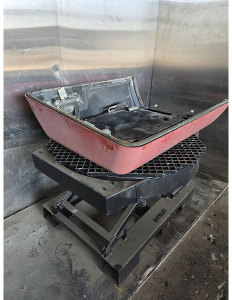 Liebherr Engine Hood - Moteur: photos 1 Liebherr Engine Hood - Moteur: photos 1