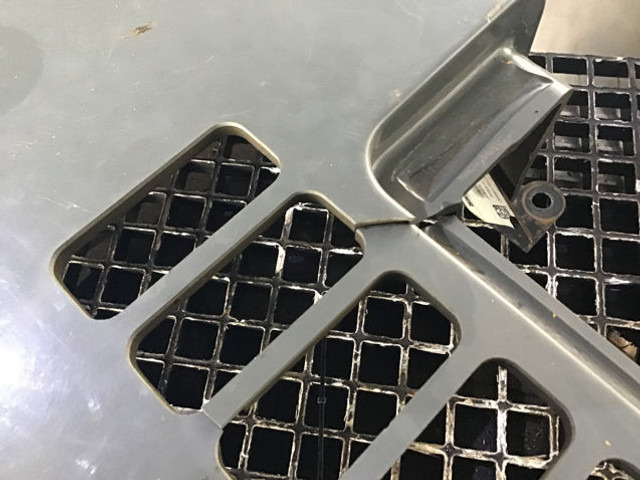 Liebherr Engine Hood Small - Capot: photos 2 Liebherr Engine Hood Small - Capot: photos 2