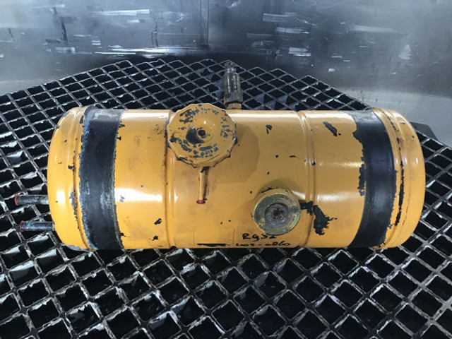 Liebherr Equalizing Reservoir - Vase d'expansion: photos 4 Liebherr Equalizing Reservoir - Vase d'expansion: photos 4