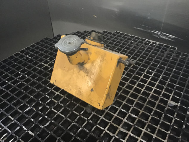Liebherr Equalizing Reservoir - Vase d'expansion: photos 3 Liebherr Equalizing Reservoir - Vase d'expansion: photos 3