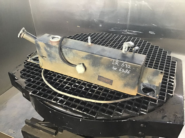 Liebherr Equalizing Reservoir - Vase d'expansion: photos 2 Liebherr Equalizing Reservoir - Vase d'expansion: photos 2