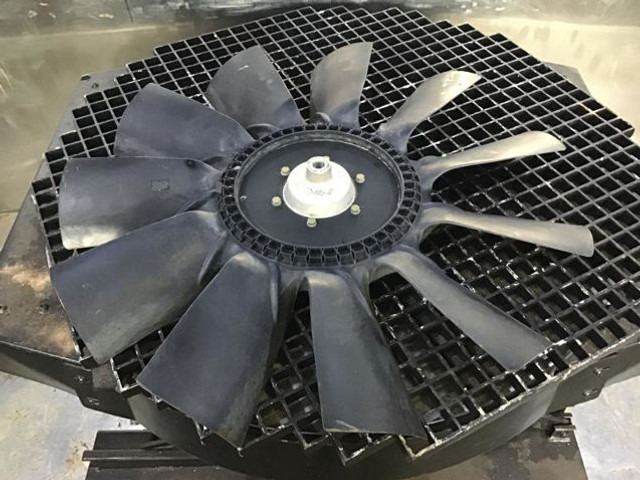 Liebherr Fan Blade - Ventilateur: photos 4 Liebherr Fan Blade - Ventilateur: photos 4