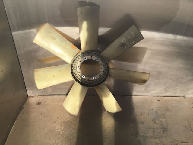Liebherr Fan Blade - Ventilateur: photos 2 Liebherr Fan Blade - Ventilateur: photos 2