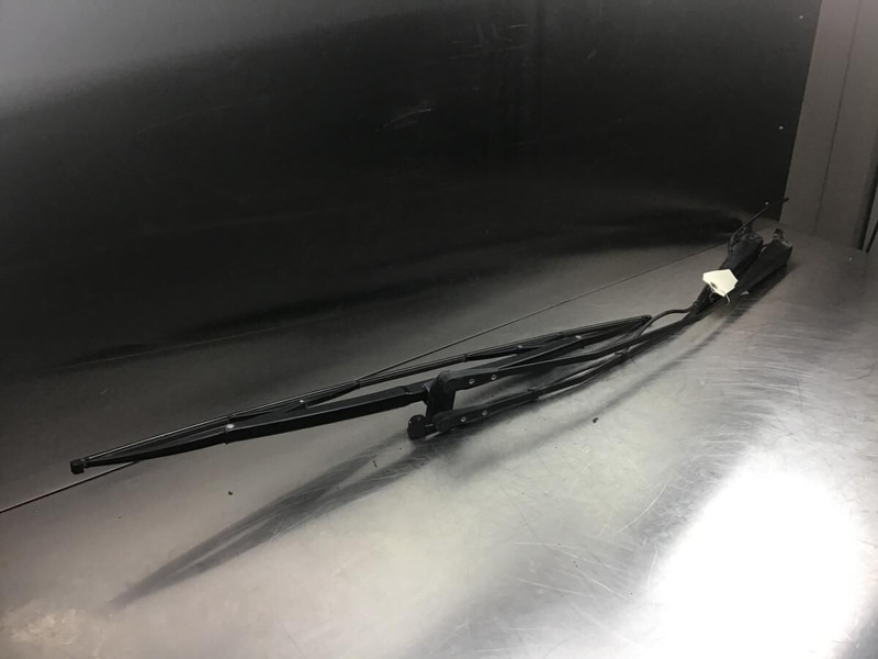 Liebherr L528 - Essuie-glace: photos 2 Liebherr L528 - Essuie-glace: photos 2