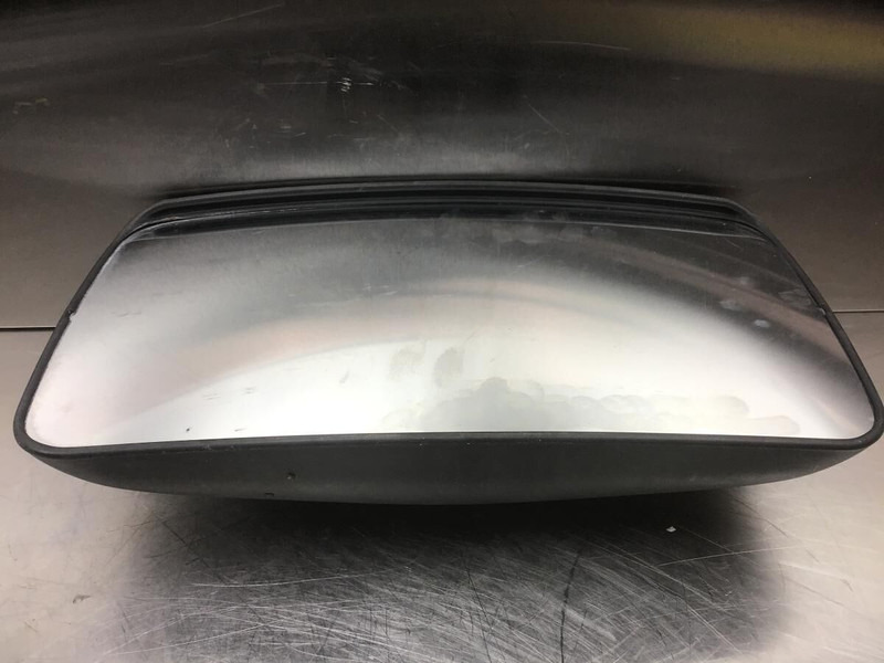 Liebherr L550 / L556 / L566 / L576 / L580 - Rétroviseur: photos 1 Liebherr L550 / L556 / L566 / L576 / L580 - Rétroviseur: photos 1