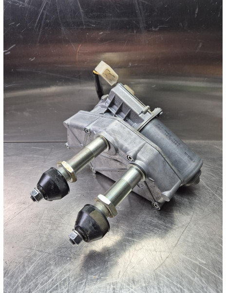 Liebherr - Essuie-glace: photos 1 Liebherr - Essuie-glace: photos 1