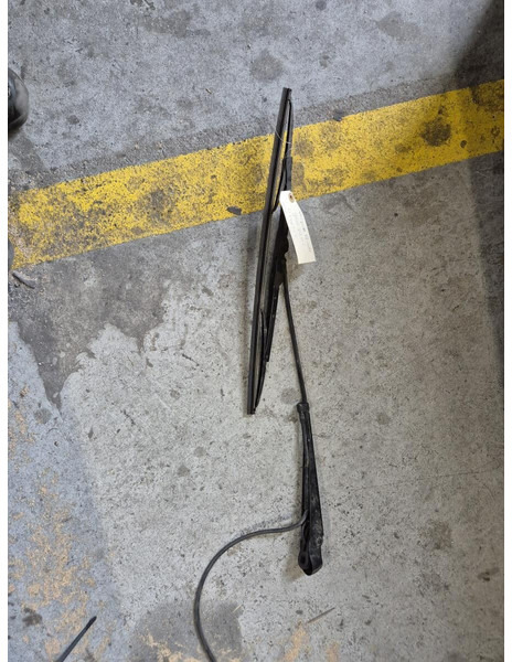 Liebherr - Essuie-glace: photos 1 Liebherr - Essuie-glace: photos 1