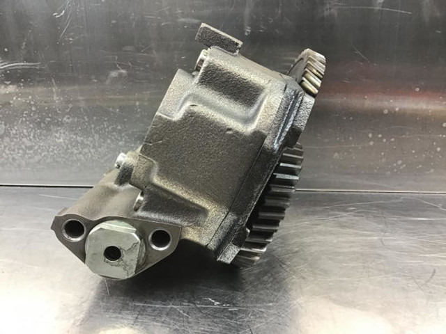 Liebherr Lubricating Oil Pump - Pompe à huile: photos 2 Liebherr Lubricating Oil Pump - Pompe à huile: photos 2