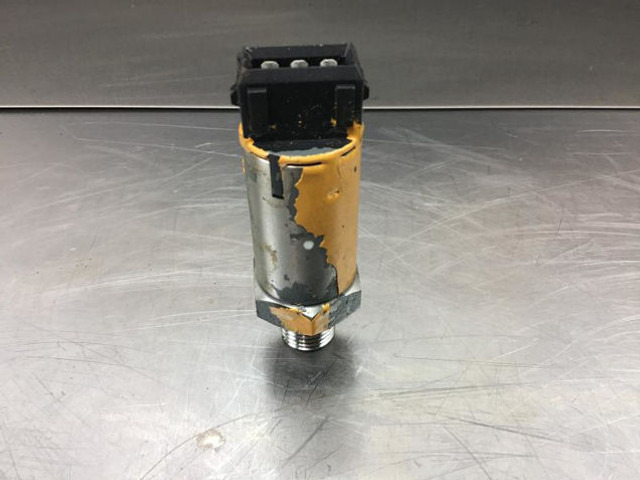 Liebherr Pressure Transmitter - Capteur: photos 1 Liebherr Pressure Transmitter - Capteur: photos 1