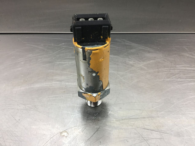 Liebherr Pressure Transmitter - Capteur: photos 5 Liebherr Pressure Transmitter - Capteur: photos 5