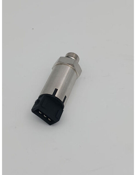 Liebherr Pressure transmitter - Moteur: photos 1 Liebherr Pressure transmitter - Moteur: photos 1