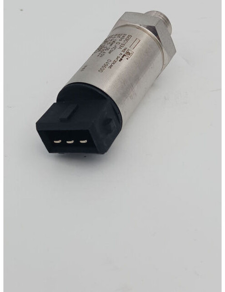 Liebherr Pressure transmitter - Moteur: photos 3 Liebherr Pressure transmitter - Moteur: photos 3