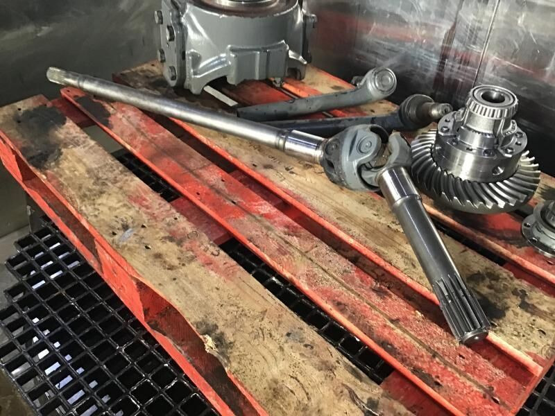 Liebherr Propeller Shaft - Demi arbre: photos 1 Liebherr Propeller Shaft - Demi arbre: photos 1