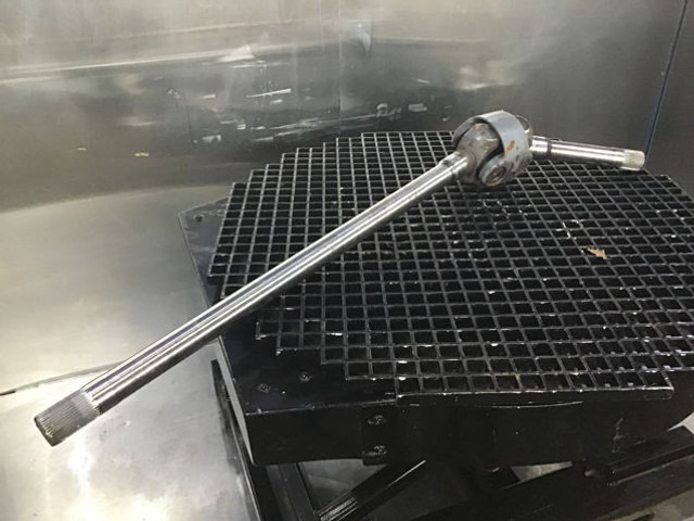 Liebherr Propellor Shaft - Demi arbre: photos 4 Liebherr Propellor Shaft - Demi arbre: photos 4