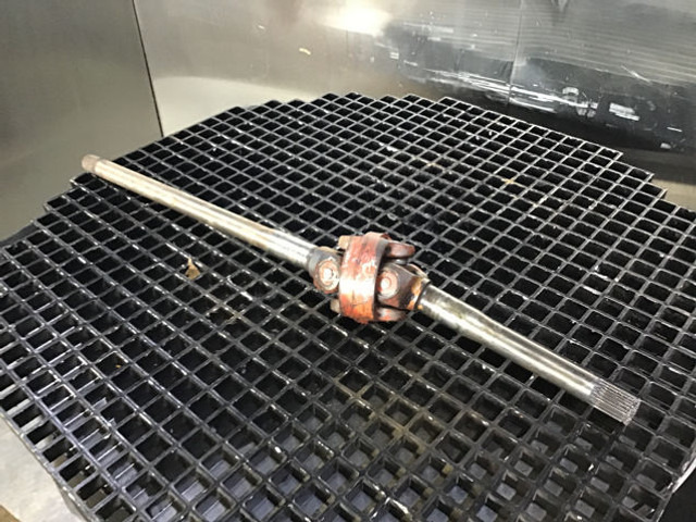 Liebherr Propellor Shaft - Demi arbre: photos 2 Liebherr Propellor Shaft - Demi arbre: photos 2