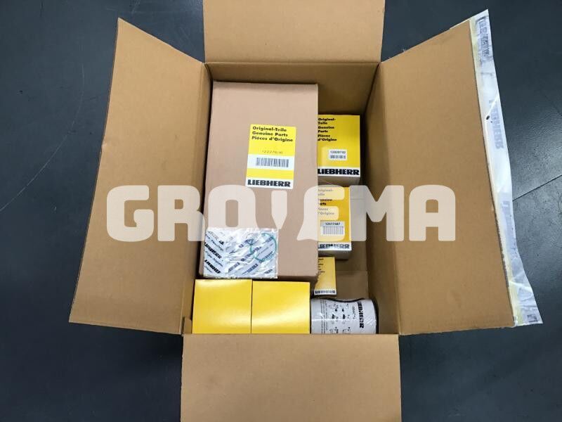 Liebherr R906/R906 ADVANCED/R906 C/R906 LC - Filtre à carburant: photos 2 Liebherr R906/R906 ADVANCED/R906 C/R906 LC - Filtre à carburant: photos 2