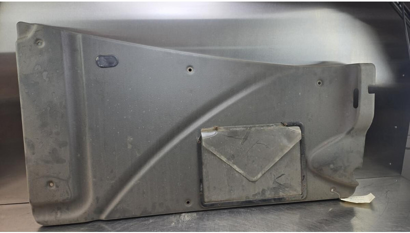 Liebherr R944 / R954B - Pare-chocs: photos 1 Liebherr R944 / R954B - Pare-chocs: photos 1