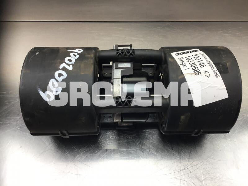 Liebherr R946 LC / R946 NLC / R956 / R976 / R926 LC / R920 / R920 LC - Pulseur d'air habitacle: photos 2 Liebherr R946 LC / R946 NLC / R956 / R976 / R926 LC / R920 / R920 LC - Pulseur d'air habitacle: photos 2