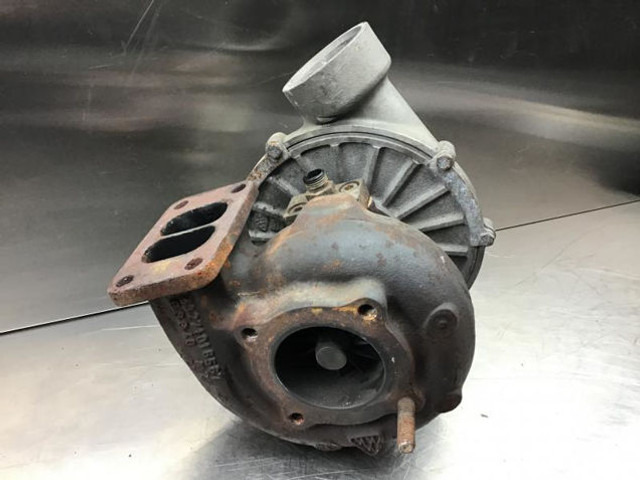 Liebherr Turbo Charger k27.2 - Turbocompresseur: photos 3 Liebherr Turbo Charger k27.2 - Turbocompresseur: photos 3