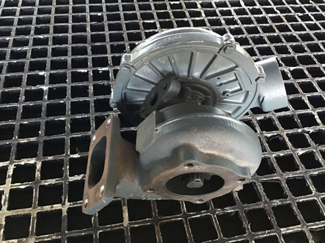 Liebherr Turbo charger K27 - Turbocompresseur: photos 2 Liebherr Turbo charger K27 - Turbocompresseur: photos 2