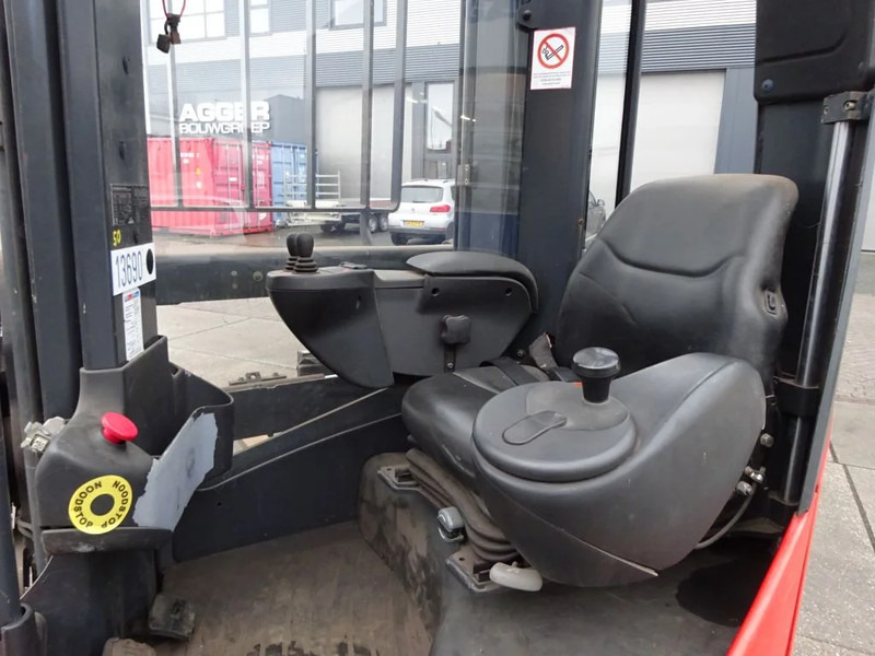 Chariot à mât rétractable Linde R16X / 1600 kg / Reachtruck: photos 6