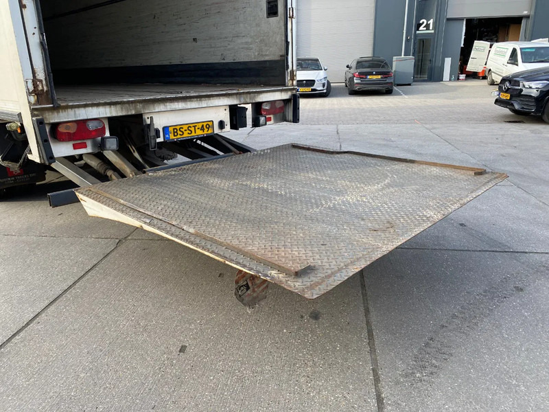 Camion fourgon Scania P310 Frigo Closed Box / Euro 4 / Semi- Automatic: photos 11