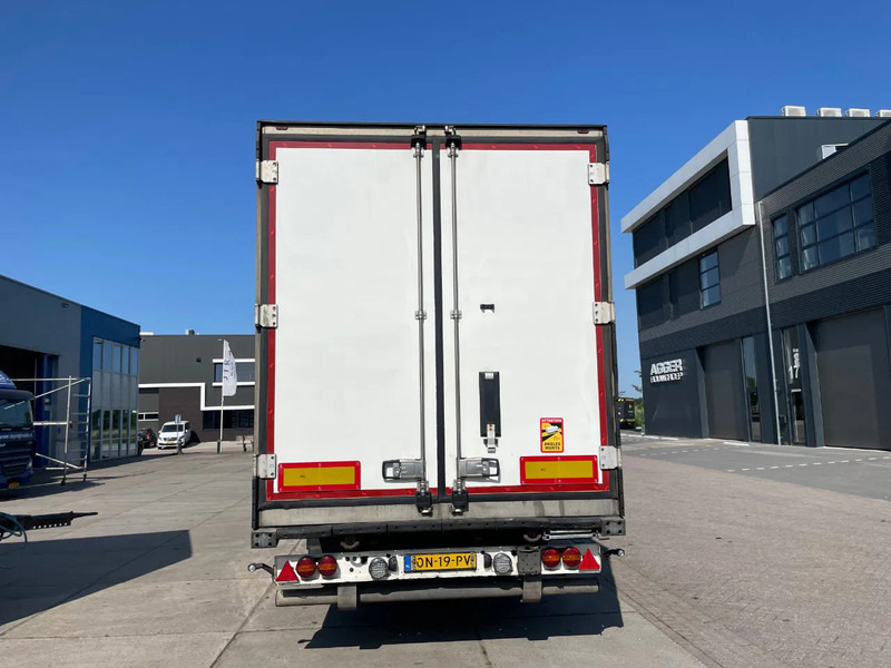 Schmitz Cargobull SCB*3SB Frigo / Vector 1950 / Flower Trailer - Semi-remorque frigorifique: photos 5 Schmitz Cargobull SCB*3SB Frigo / Vector 1950 / Flower Trailer - Semi-remorque frigorifique: photos 5