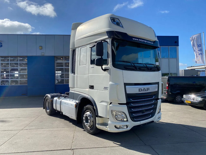 DAF XF 106.460 SSC / Retarder / 2x Tank - Tracteur routier: photos 2 DAF XF 106.460 SSC / Retarder / 2x Tank - Tracteur routier: photos 2