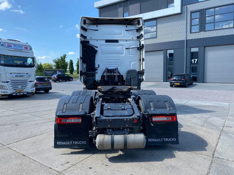 Renault T520 Comfort / 6x2/4 / Steering Axle / Hub Reduction / 290.235 km - Tracteur routier: photos 5 Renault T520 Comfort / 6x2/4 / Steering Axle / Hub Reduction / 290.235 km - Tracteur routier: photos 5