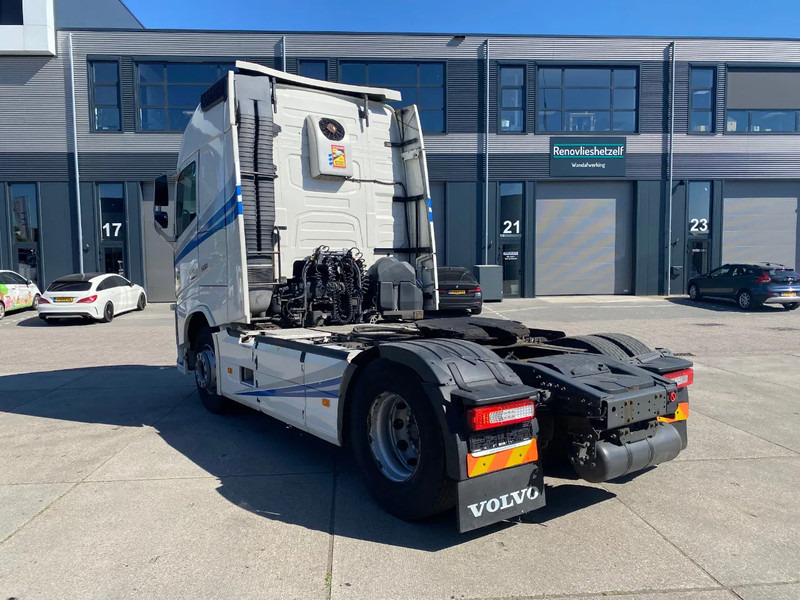 Volvo FH 13.500 Globetrotter / Full Spoilers / Stand Airco / Hydraulic - Tracteur routier: photos 4 Volvo FH 13.500 Globetrotter / Full Spoilers / Stand Airco / Hydraulic - Tracteur routier: photos 4