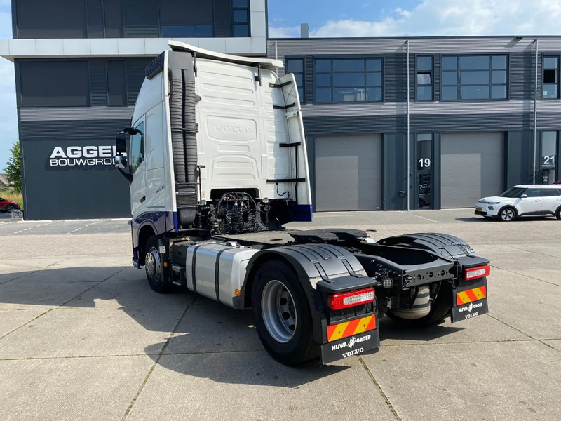 Volvo FH 13.500 Globetrotter XL / I-parkCool / 2x Tank - Tracteur routier: photos 4 Volvo FH 13.500 Globetrotter XL / I-parkCool / 2x Tank - Tracteur routier: photos 4