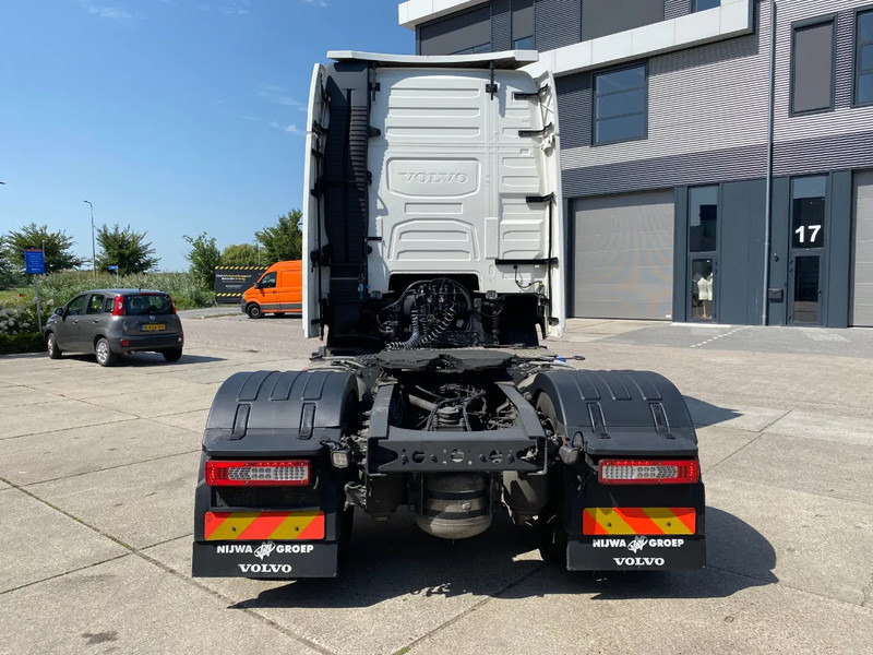 Volvo FH 13.500 Globetrotter XL / I-parkCool / 2x Tank - Tracteur routier: photos 5 Volvo FH 13.500 Globetrotter XL / I-parkCool / 2x Tank - Tracteur routier: photos 5