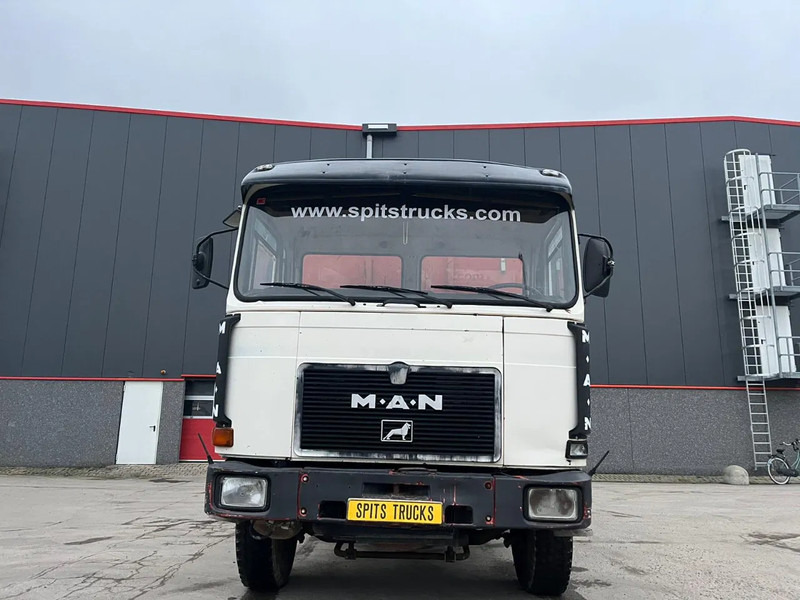 MAN 26.321 Manual + FULL STEEL 6x4) - Camion plateau: photos 2 MAN 26.321 Manual + FULL STEEL 6x4) - Camion plateau: photos 2
