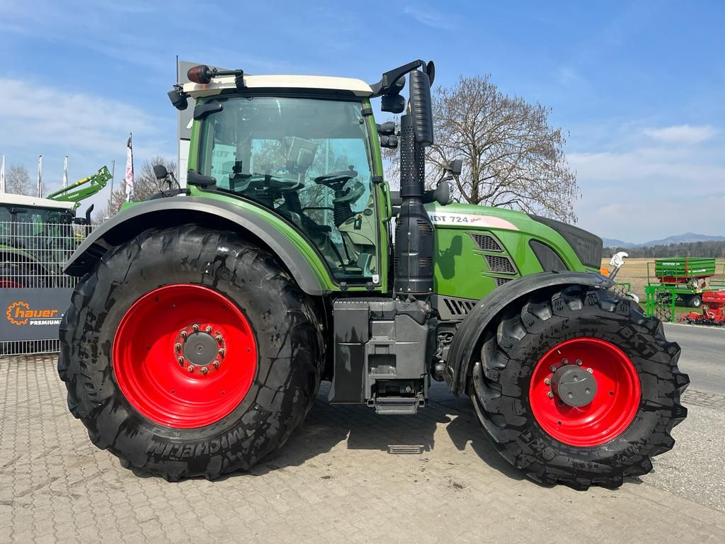 Fendt 724 Vario - Tracteur agricole: photos 5 Fendt 724 Vario - Tracteur agricole: photos 5