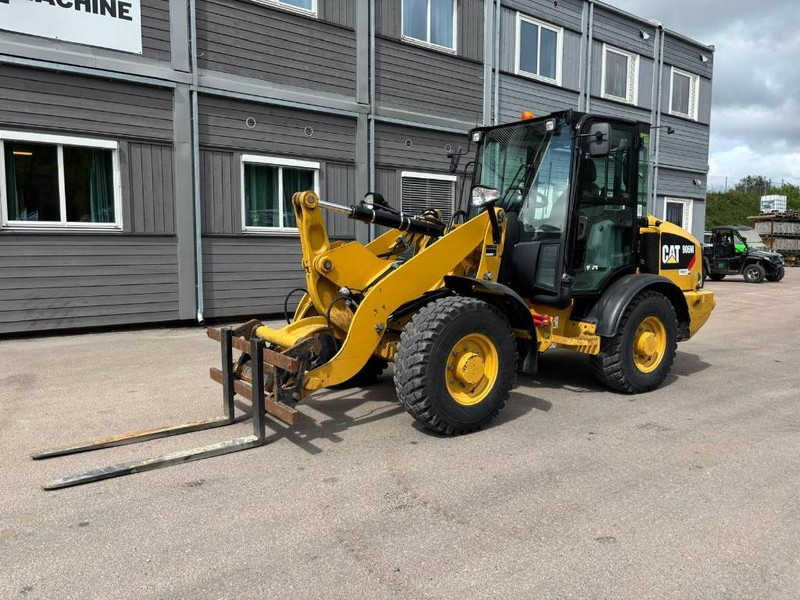 Cat 906M - Chargeuse sur pneus: photos 1 Cat 906M - Chargeuse sur pneus: photos 1