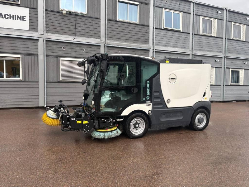 Mathieu MC-210 Azura Flex Street Sweeper - Balayeuse de voirie: photos 1 Mathieu MC-210 Azura Flex Street Sweeper - Balayeuse de voirie: photos 1