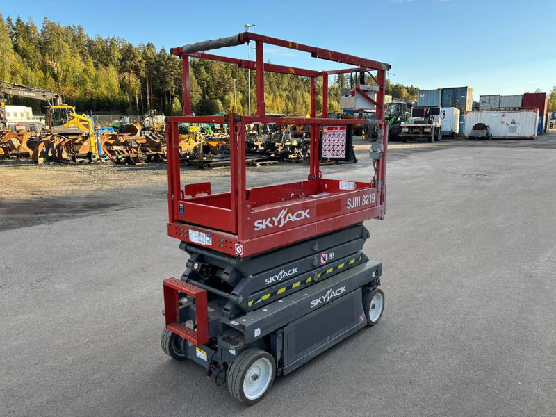 SOLD !! SkyJack SJ III 3219 - Nacelle ciseaux: photos 4 SOLD !! SkyJack SJ III 3219 - Nacelle ciseaux: photos 4